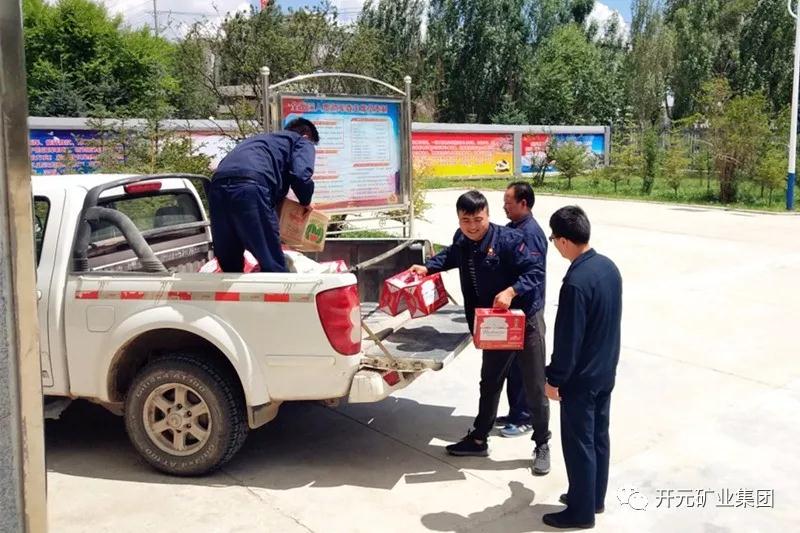 一家親│興海銅鑫慰問(wèn)部隊(duì)官兵，共話(huà)軍企團(tuán)結(jié)魚(yú)水情